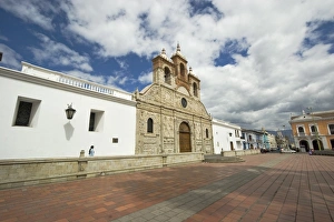 Images Dated 28th January 2005: Baroque mestizo limestone facade of the Cathedral in this colonial-style provincial capital