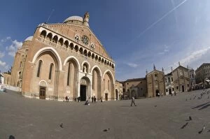 Images Dated 2nd May 2008: Basilica di Sant Antonio, Piazza del Santo, Padua, Veneto, Italy, Europe