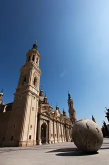 Aragon Prints: Basilica de Nuestra Senora del Pilar dominates the expanse of the Plaza del Pilar in the centre of Zaragoza