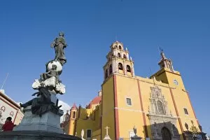 Images Dated 28th October 2010: Basilica de Nuestra Senora de Guanajuato, Guanajuato, UNESCO World Heritage Site