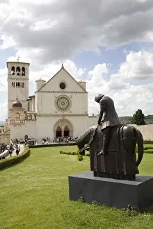 Images Dated 2nd June 2007: The Basilica of San Francesco, UNESCO World Heritage Site, Assisi, Umbria, Italy, Europe