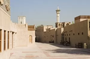 Images Dated 10th March 2008: Bastakia District of historic Arabic houses with wind towers, Bur Dubai