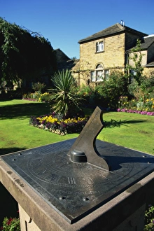 Measurement Prints: Bath Gardens, Bakewell, Derbyshire, Peak District National Park, England