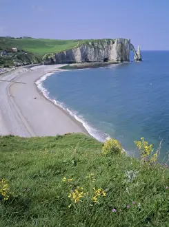 Etretat Prints: Bay and cliffs, Etretat, Cote d Albatre (Alabaster Coast), Seine Maritime