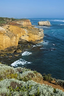 Images Dated 22nd October 2008: Bay of Islands rock formations along the Great Ocean Road, Victoria, Australia, Pacific