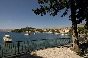 Images Dated 11th August 2008: The bay of the town of Cavtat, Croatia, Europe