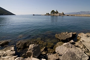 Images Dated 12th August 2008: The bay Trpanij, Croatia, Europe
