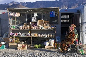 Images Dated 25th August 2009: Bazaar of Murgab, Tajikistan, Central Asia, Asia