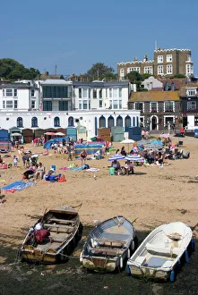 Kent Prints: Beach with Bleak House in the background