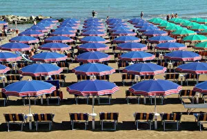 Images Dated 5th July 2006: Beach at Cattolica, Adriatic coast, Emilia-Romagna, Italy, Europe