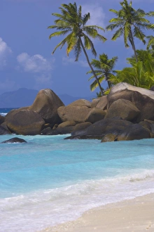 Images Dated 22nd June 2007: Empty beach, Seychelles, Indian Ocean, Africa