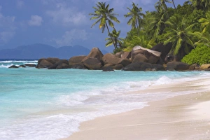 Images Dated 22nd June 2007: Empty beach, Seychelles, Indian Ocean, Africa