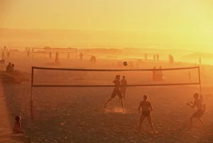 Images Dated 29th February 2008: Beach volleyball game