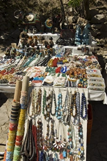 Neck Lace Prints: Beads, Oaxaca