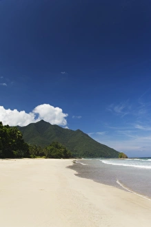 Sabang Prints: Beautiful white sand on Sabang Beach