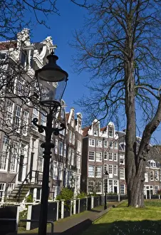 Begijnhof, a beautiful square of 17th and 18th century houses, Amsterdam