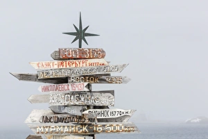 Signpost Prints: Bellingshausen (Russian) or Frei (Chilean) Base