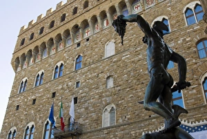 Images Dated 26th October 2008: The Benvenuto Cellinis Perseus, Loggia dei Lanzi, Florence (Firenze)