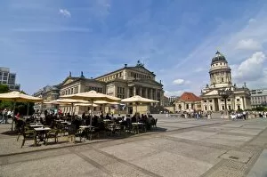 Images Dated 21st June 2008: The Berlin Gendarmenmarkt site of the Konzerthaus and the French and German Cathedrals