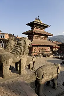 Bhaktapur Prints: Bhairabnath Mandir, Bhaktapur, UNESCO World Heritage Site, Kathmandu Valley, Nepal, Asia
