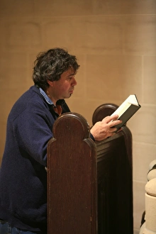 Images Dated 14th October 2006: Bible reading