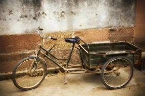 Bicycle Prints: Bicycle, Huangshan City (Tunxi), Anhui Province, China, Asia