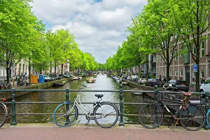 Bicycles Prints: Bicycles on bridge over Herengracht canal, Amsterdam, The Netherlands, Europe