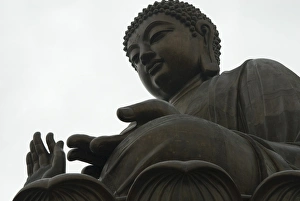 Images Dated 7th November 2007: The Big Buddha statue, Po Lin Monastery, Lantau Island, Hong Kong, China, Asia