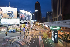 Images Dated 31st August 2009: Bintang Walk, Bukit Bintang, Kuala Lumpur, Malaysia, Southeast Asia, Asia