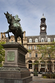 Horse Back Prints: The Black Prince Statue in City Square