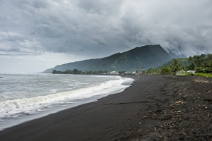 Tahiti Prints: Black sand volcanic Taharuu Beach, Tahiti, Society Islands, French Polynesia, Pacific