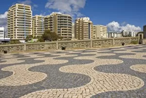 Images Dated 19th March 2008: Black and white cobble design on the promenade above Praia da Rocha beach