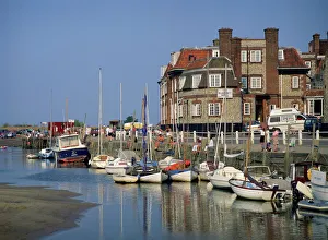 Images Dated 10th April 2008: Blakeney Harbour, Norfolk, England, United Kingdom, Europe