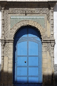 Images Dated 30th April 2007: Blue door, Essaouira, Morocco, North Africa, Africa