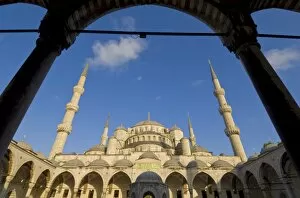 Images Dated 17th June 2010: The Blue Mosque (Sultan Ahmet Camii) with domes and minarets, Sultanahmet