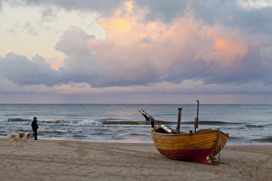 Mecklenburg Vorpommern Prints: Boat on beach, Ahlbeck, Island of Usedom
