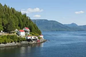 Images Dated 8th August 2011: Boat Bluff Lightstation, Inside Passage, British Columbia, Canada, North America