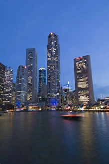 Images Dated 23rd March 2006: Boat Quay and the Financial District at dusk