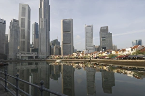 Images Dated 22nd March 2006: Boat Quay and the Singapore River with the Financial District behind