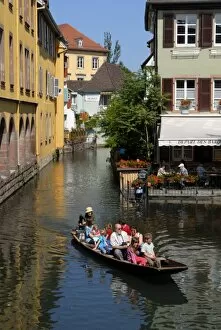 Images Dated 18th January 2000: Boat trip, Petite Venise (Little Venice)