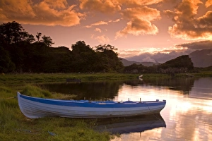 Images Dated 5th August 2006: Boat, Upper Lake