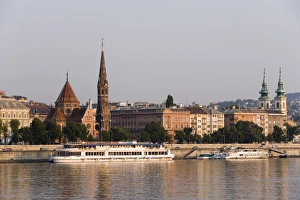 Danube Prints: Boats on the Danube moored in front of the Calvinist Church