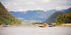 South East Asiantravel Prints: Boats about to dock in Pak Beng