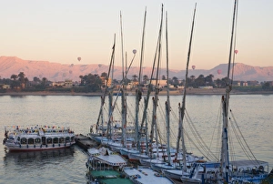 Images Dated 11th February 2008: Boats (feluccas) on the Nile, Luxor, Thebes, Middle Egypt, Egypt, North Africa, Africa