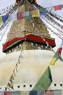 Images Dated 25th July 2007: Bodhnath Stupa, UNESCO World Heritage Site, Kathmandu, Nepal, Asia