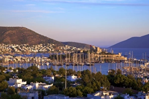 Bodrum Harbour and The Castle of St. Peter, Bodrum, Bodrum Peninsula, Anatolia, Turkey, Asia Minor, Eurasia