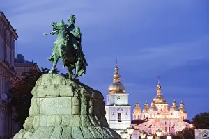 Bohdan Khmelnytsky statue, and St. Michaels Gold Domed Monastery, 2001 copy of 1108 original