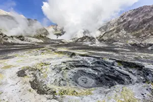 Thermal Prints: Boiling mud at an active andesite stratovolcano on White Island
