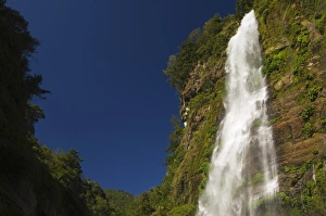 Luzon Prints: Bomod (Big) Waterfall