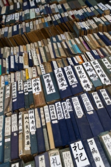 Images Dated 25th April 2010: Bookstore, Panjiayuan flea market, Chaoyang District, Beijing, China, Asia